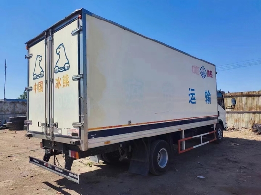 ISUZU Refrigerated Van 130P 89kw ha utilizzato il veicolo di trasporto della catena del freddo del veicolo 98km/H diesel