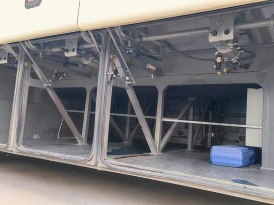 Grande compartimento di bagagli usato dei bus 47 dei sedili del singolo condizionatore d'aria di lusso della porta Dragon Bus dorato XML6102