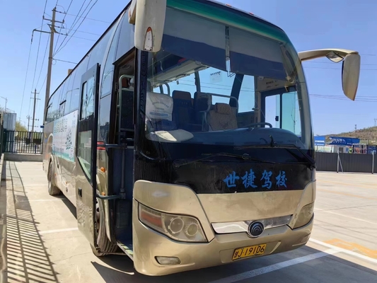 Porte dei sedili del bus 47 della seconda mano le doppie che sigillano il colore dorato del condizionatore d'aria della finestra hanno utilizzato il bus ZK6107 di Yutong