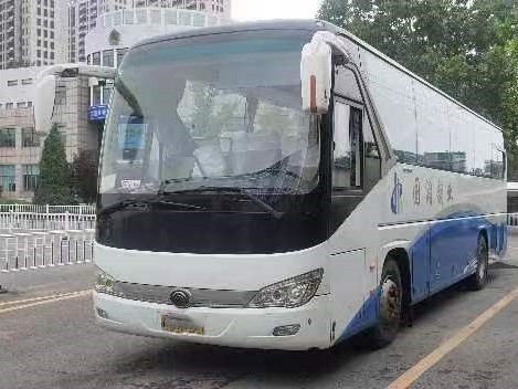 Bus di lusso utilizzati 47 sedili 2 porte del passeggero 11 metro del motore di mano rara di lunghezza giovane Tong Bus ZK6117 del A/C secondo
