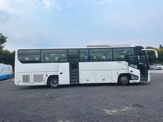 Autobus di seconda mano 2015 Anno doppia porta passeggeri 49 posti Buona aria condizionata