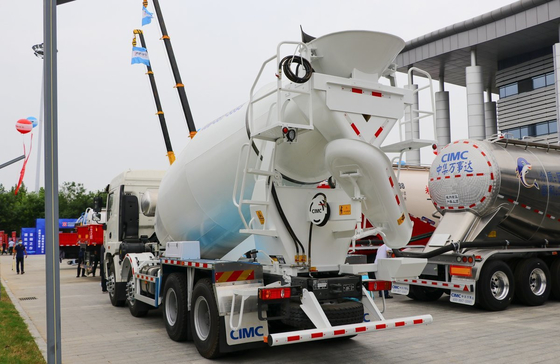 Camion di trasporti di calcestruzzo 8×4 modalità di guida 8 Cementino cisterna Weichai 350hp Lhd