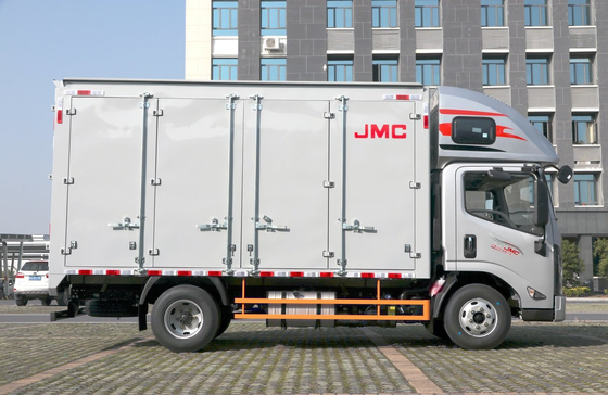 Camion leggero usato JAC 4,2 metri Van Box doppia porta Single Row Cab con letto
