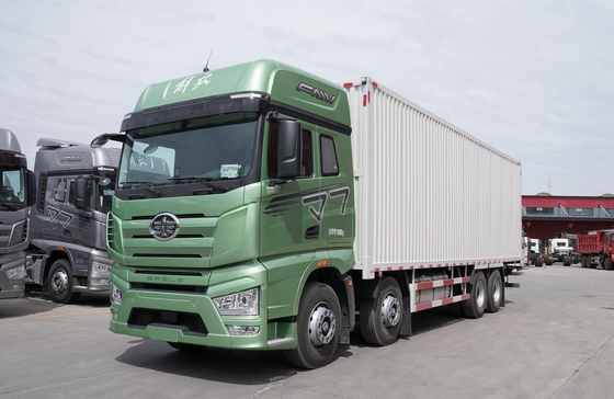 12 ruote Cargo Truck 8×4 Motore diesel 560 CV FAW Camion camion Van Box 20 tonnellate Capacità