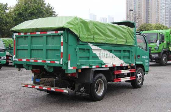 Camion usato 4*2 Dongfeng Piccolo Camion spazzatura Colore verde Manuale della cabina a fila singola