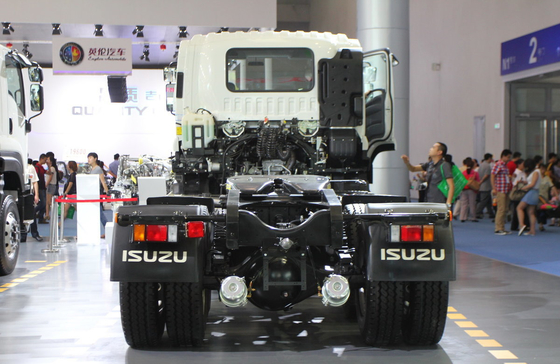 Camion-trattore cabina a tetto piatto ISUZU Cavallo 6*4 modalità di guida 350 CV Euro 4 emissioni