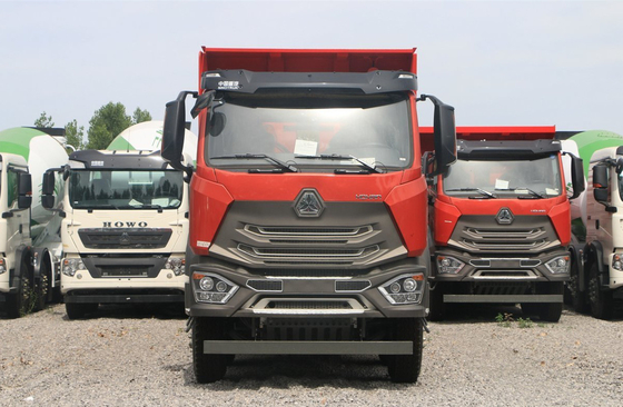 Sino Truck 60t Dumper Power Motore diesel 440hp Hohan Tipper 8×4 Trasporto minerario