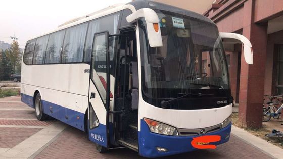 Bus XMQ6898 39seats della mano di Sencond utilizzato marca del bus di giro di Kinglong con la buona condizione blu e bianca del motore della parte posteriore di CA di colore