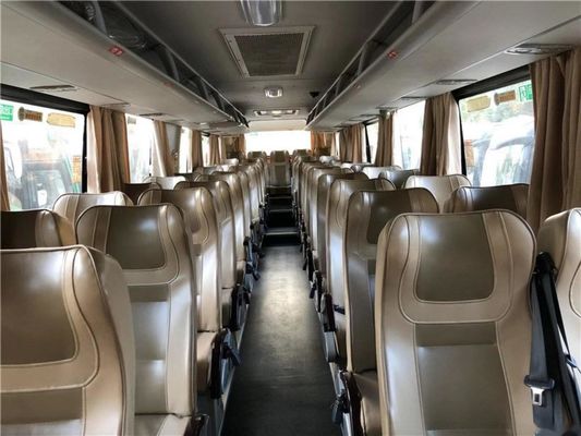 Il motore VIP di Yuchai mette il passeggero a sedere che usato del telaio di Double Doors Airbag della vettura il bus ha usato i sedili dorati di Dragon Bus XML6112 48