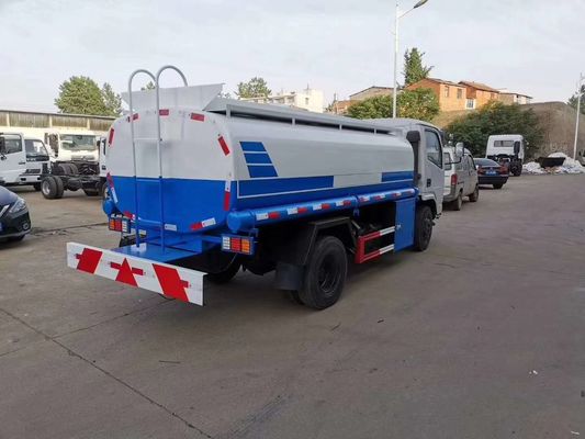 5 tonnellate di carri armati di Dongfeng Bowser lubrificano i camion dell'autocisterna del veicolo di trasporto