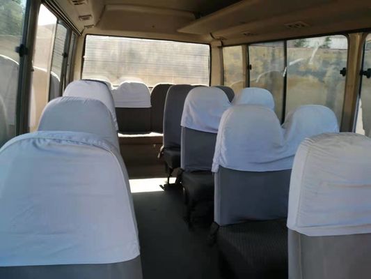 2009 il bus del sottobicchiere utilizzato di anno 18 sedili, il bus LHD del sottobicchiere di Toyota ha usato Mini Bus With Diesel Engine, direzione sinistra