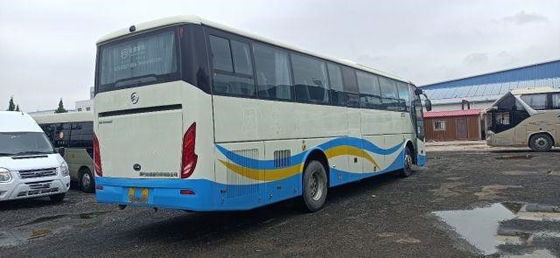 Il bus di giro utilizzato per l'Africa ha usato il chilometro basso di Dragon Bus Yuchai Rear Engine 233kw 53seats dell'euro IV del telaio dorato dell'airbag