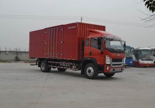 Il camion utilizzato 4X2 del carico di Howo inscatola Van Light Duty Truck Year che 2016 LHR/RHD hanno lasciato la direzione del comando a mano di Righ