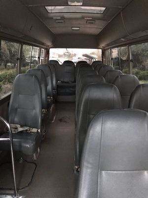 Il bus di seconda mano della benzina del bus 3TR del sottobicchiere di Toyota ha usato l'uso di anno di Mini Buses di 23 sedili nel 2013