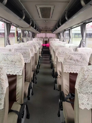 2019 l'azionamento di Bus Left Hand della vettura di Yutong usato di anno 49 sedili trasporta il bus posteriore del motore