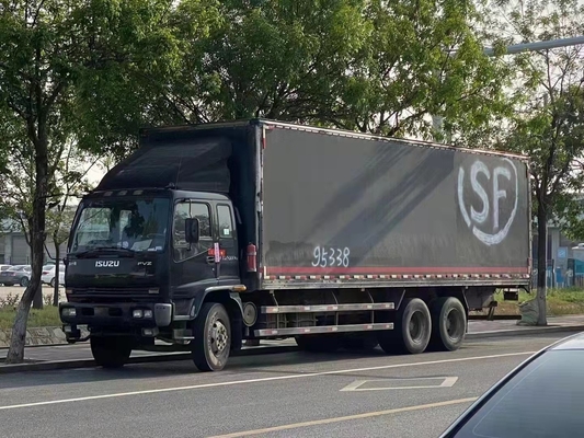 Lunghezza veloce del cambio 9.6m del camion a forma di scatola di ISUZU Cargo Truck Second Hand