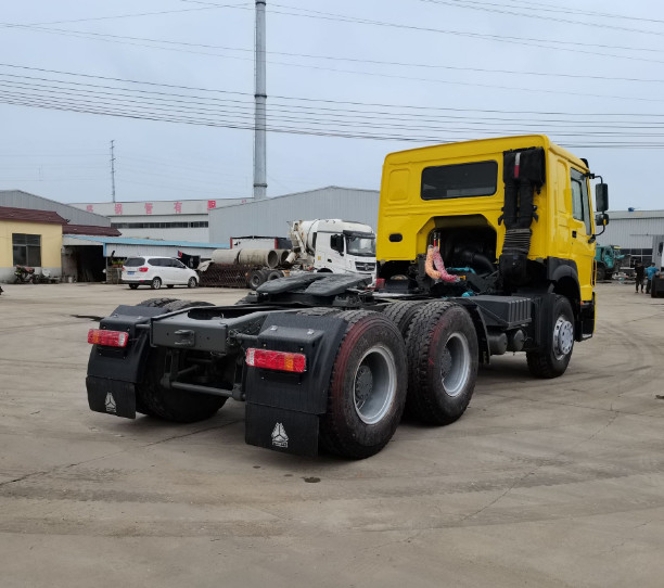 HOWO ha utilizzato il trattore originale dell'autoarticolato 6*4 del motore di Weichai della testa del camion del trattore