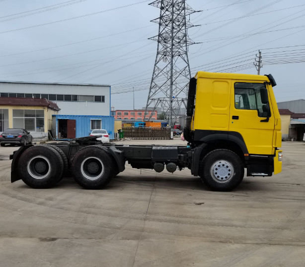 HOWO ha utilizzato il trattore originale dell'autoarticolato 6*4 del motore di Weichai della testa del camion del trattore