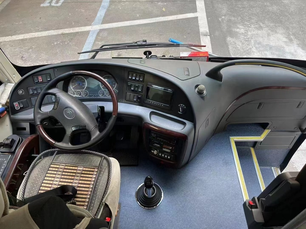 39 vettura RHD del bus ZK6888 di Yutong utilizzata sedili che dirige i motori diesel per trasporto