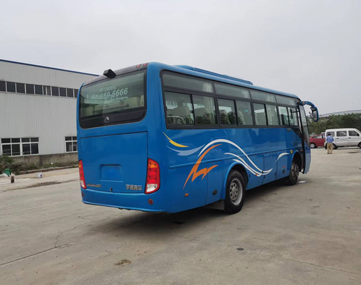 37 direzione del bus ZK6842D Front Engine Coach RHD di Yutong usata sedili per il trasporto