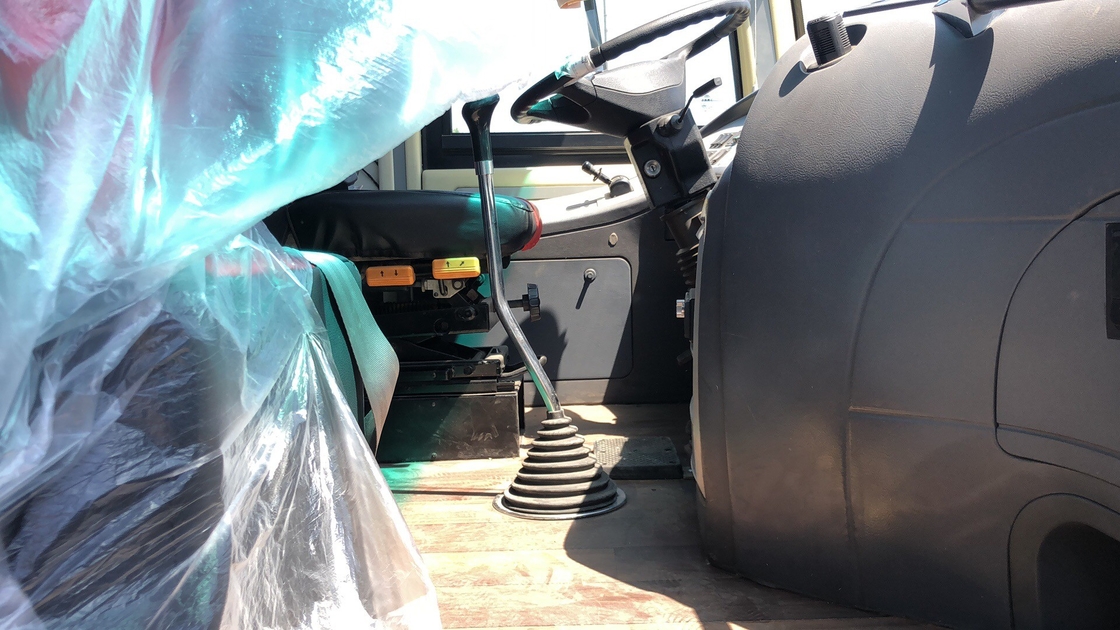Il motore Rhd di Raer ha utilizzato il veicolo 47seats di Two Doors Luxury della vettura dei bus ZK6107H di Yutong