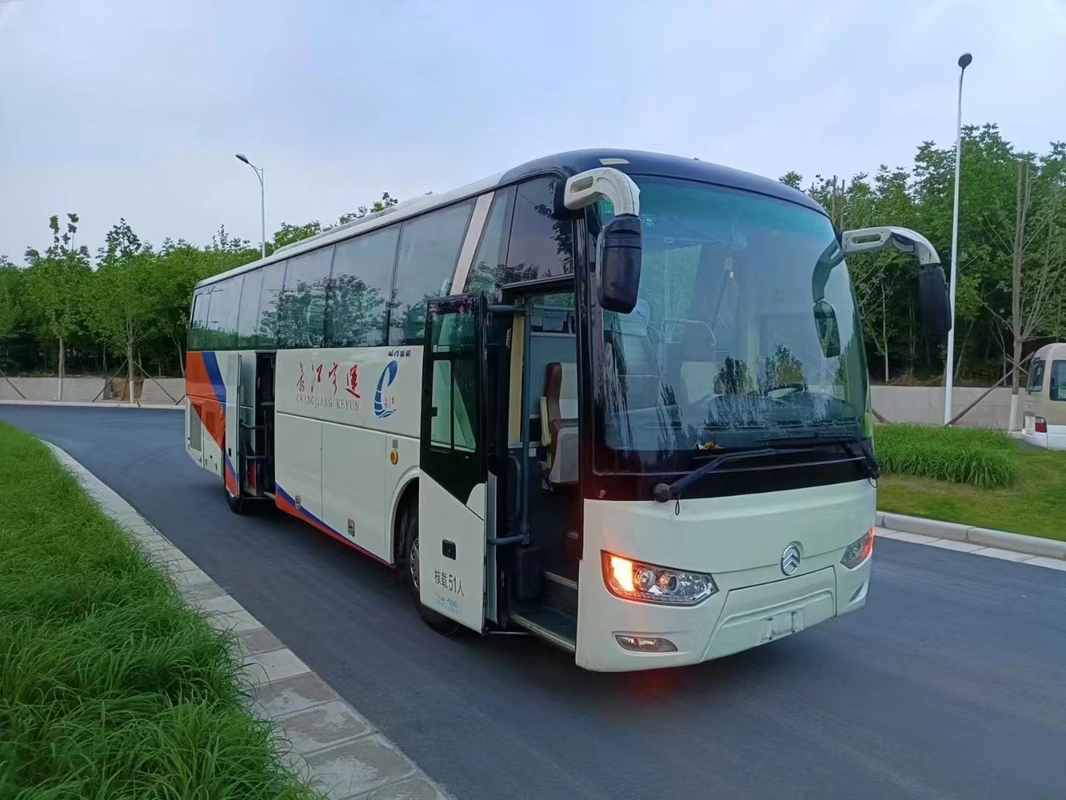 Un euro IV di 51 dei sedili di Rhd della parte posteriore della vettura usato motore porta di Buses Golden Dragon XML6113 due