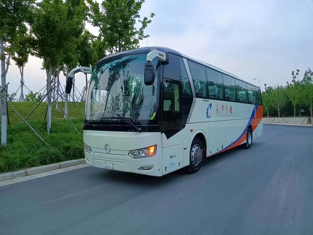 Un euro IV di 51 dei sedili di Rhd della parte posteriore della vettura usato motore porta di Buses Golden Dragon XML6113 due