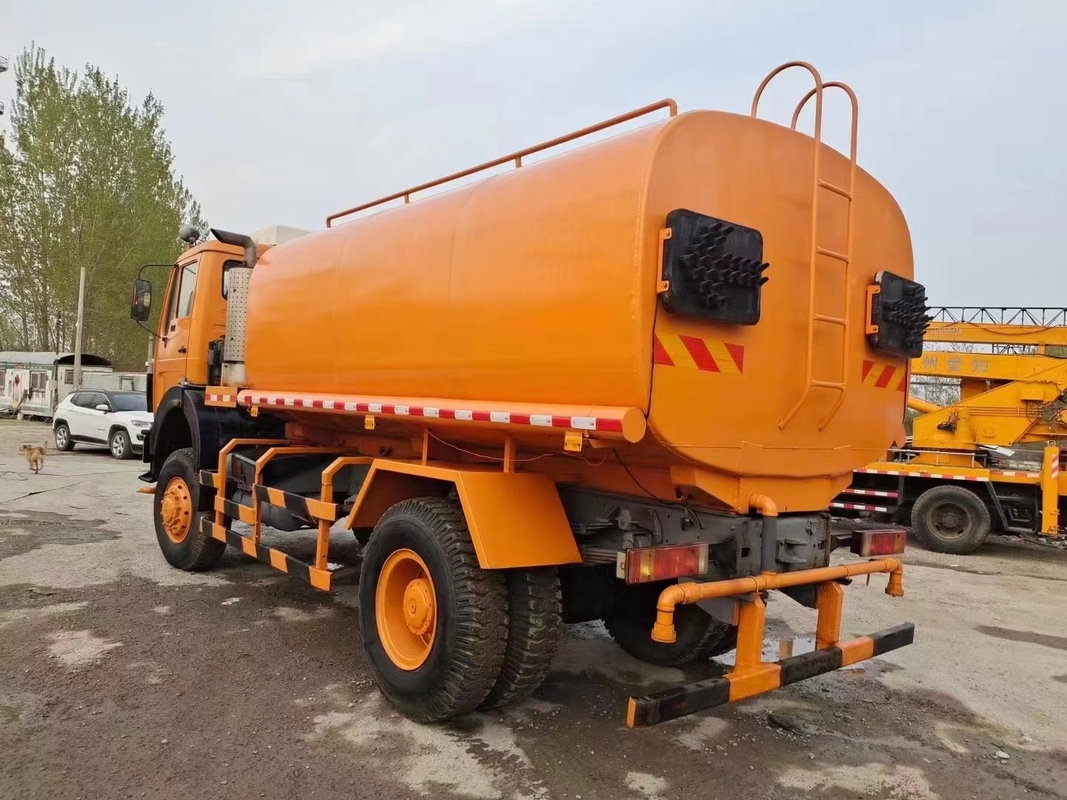 Spruzzatore pieno cubico dell'acqua dell'azionamento 4X4 Off Road del camion 290hp dello spruzzatore del serbatoio di acqua dei tester di LHD 15