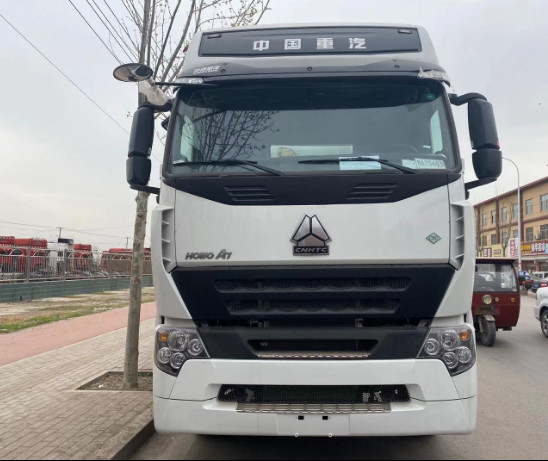 Il camion 6*4 del trattore di HOWO A7 ha utilizzato la seconda mano HOWO 371hp 30tons Tipper Truck del motore diesel