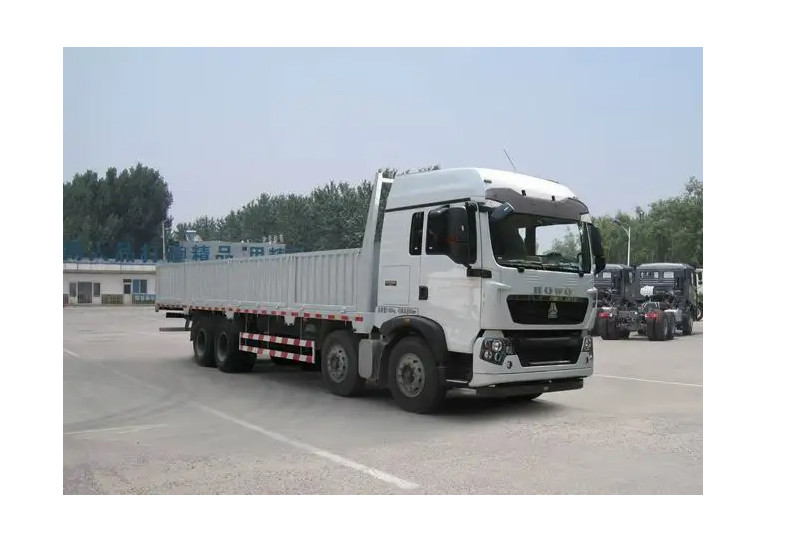 2 recinto potente Trailers Truck del doppio del camion 420hp del carico dell'euro Ii Howo del camion del carico dei furgoni