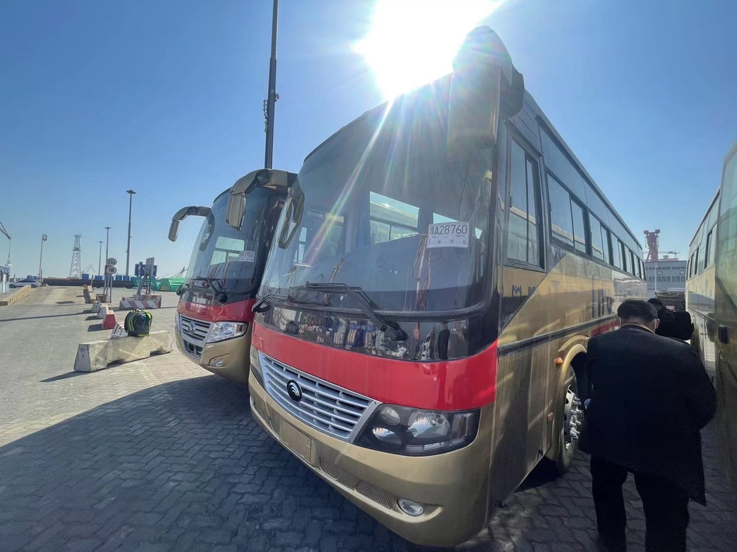Usato Tour Bus Anteriore Motore Yutong 53-65 posti Guida a destra Motore Yuchai ZK6116D