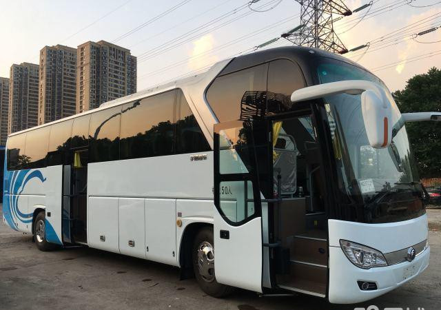 Zk6122 LHD ha usato Yutong trasporta un motore diesel 125km/H Max Speed di 2015 sedili di anno 50