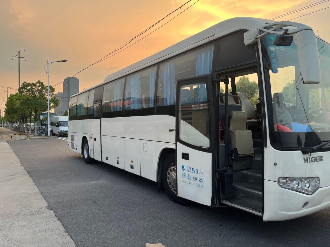 Marca della sospensione dell'aria il più alta ha utilizzato motore diesel KLQ6129 delle porte Wp.7 di Bus 53 Seater della vettura il doppio