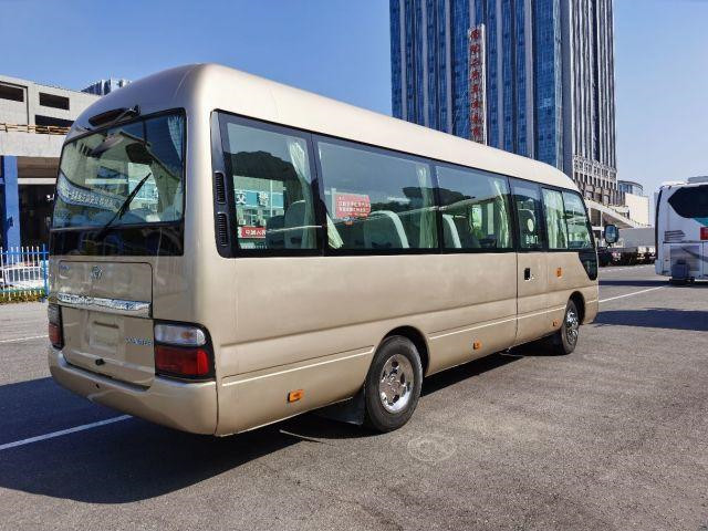 Bus Mini Bus Toyota Brand giapponese 29seats 2TR del sottobicchiere utilizzato guida a sinistra