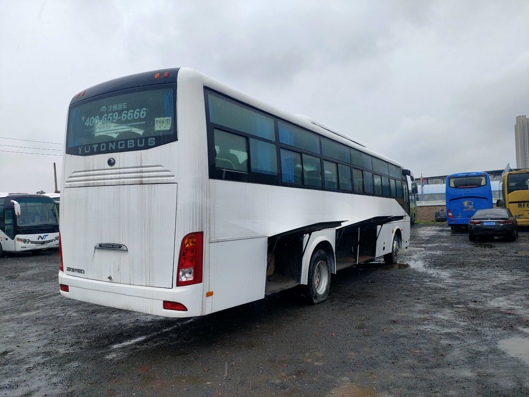 La guida a destra Yutong ha usato la grande finestra 2+2layout 53seats di Silding della cabina del bagaglio del bus Zk6112d