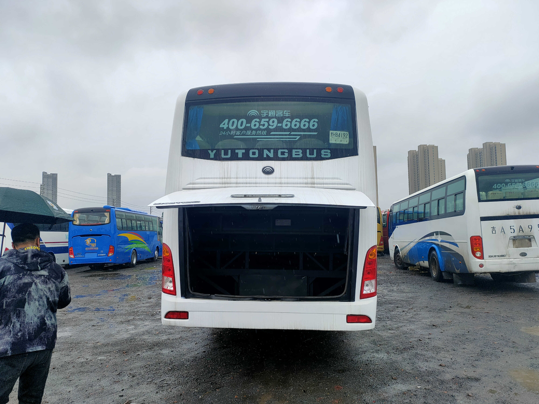 La guida a destra Yutong ha usato la grande finestra 2+2layout 53seats di Silding della cabina del bagaglio del bus Zk6112d
