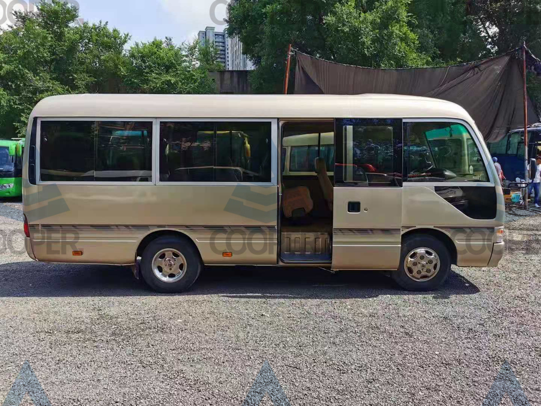 23-29 bus utilizzato sottobicchiere di Toyota del bus di Toyota utilizzato sedili con la decorazione interna di lusso