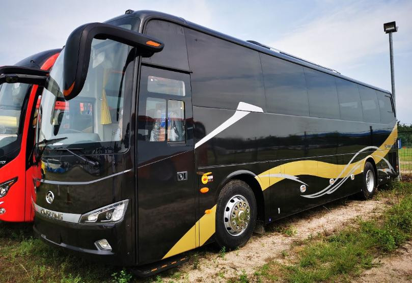 Motore nuovissimo 6L280 di Kinglong Xmq6112ay 2buses 49+1+1seats Yuchai del bus velocemente un cambio di 6 velocità