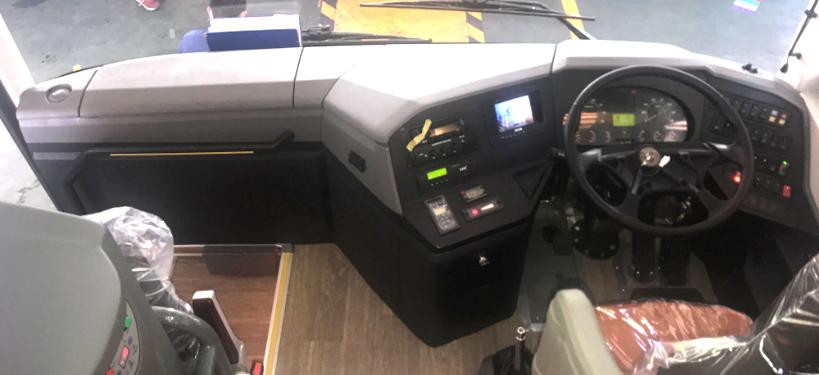 2021 direzione del motore RHD di Bus With Diesel della vettura di Kinglong XMQ6127cy di arrivo dei sedili di anno 53 nuova nuova