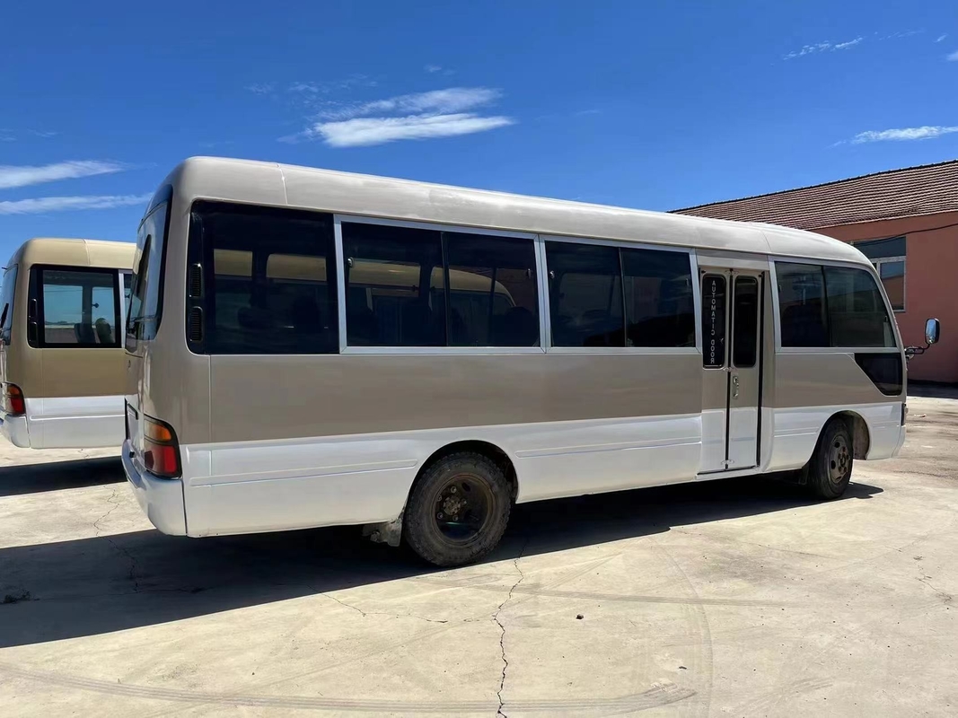 2012 motore diesel utilizzato sedili del bus 1Hz del sottobicchiere di Toyota di anno 23 con la porta di piegatura in buone condizioni
