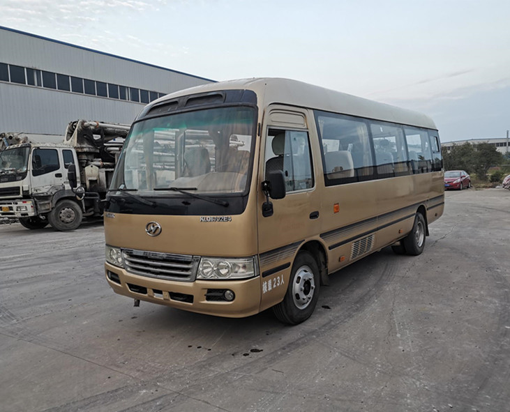 23 sedili 2014 anni hanno utilizzato il più alto sottobicchiere Mini Bus KLQ6702E4 con la direzione della mano sinistra del motore