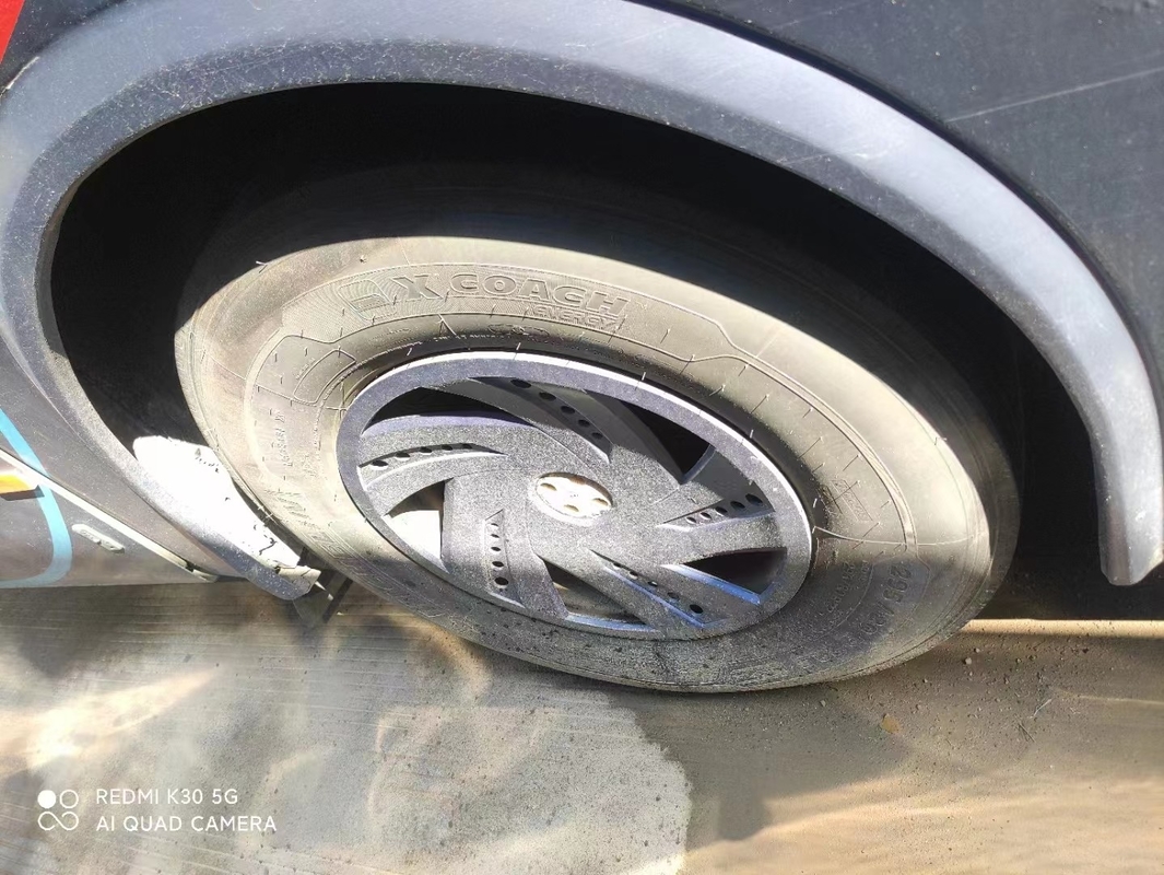 Bus utilizzato sedili di ZK6127 55 Yutong motore di Weichai di 2014 anni con la sospensione della molla a lamelle