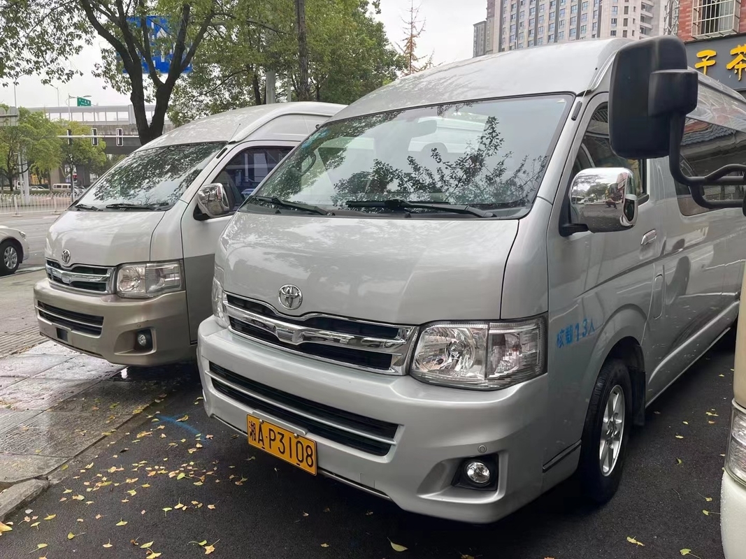 2018 il bus di Toyota utilizzato Hiace di anno 13 sedili con il motore a benzina ha usato Mini Bus For Nigeria