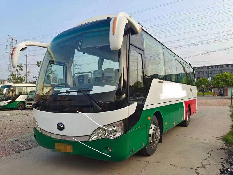 2015 motori diesel del bus della vettura del bus ZK6888 di Yutong utilizzati Seater di anno 37 per trasporto