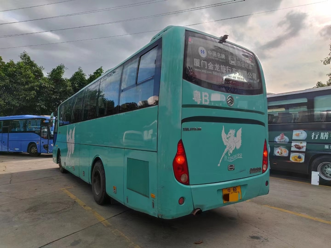 2015 anno 49 posti utilizzato Golden Dragon Bus XML6113 vettura di seconda mano LHD con lusso all'interno