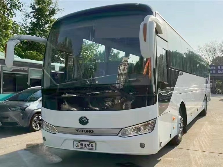 il bus utilizzato Yutong 55seater di transito ha usato la sospensione dell'airbag delle doppie porte del bus ZK6125 di rv