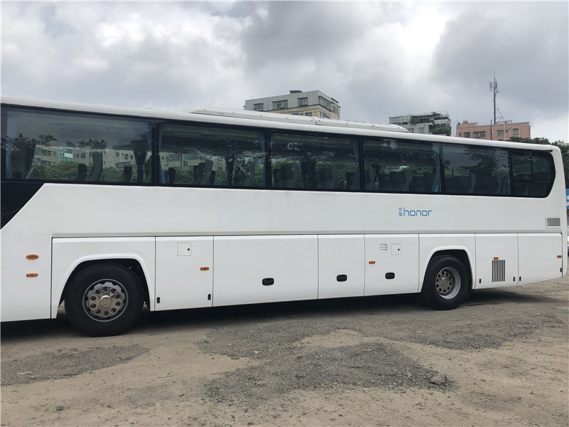 Bus interurbano del passeggero della vettura di Bus 53 dei sedili di Rhd Lhd dell'euro 3 del bus diesel di lusso del centro urbano da vendere