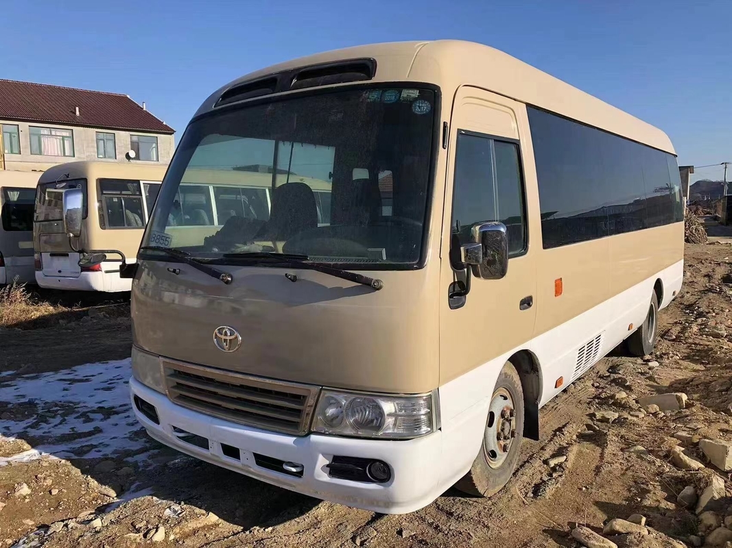 Bus utilizzato del sottobicchiere diesel di toyota della guida a sinistra del bus del sottobicchiere di Toyota mini da vendere