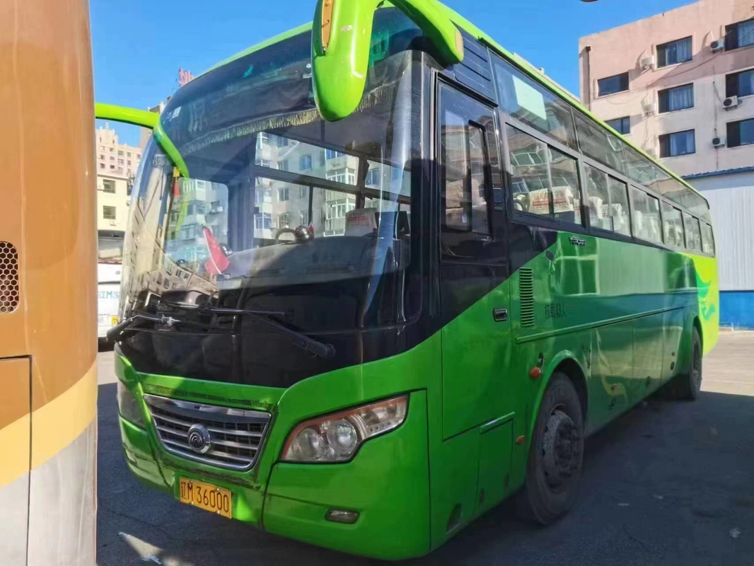 Bus interurbani 2015 bus dei sedili ZK6102D Front Engine Bus Used Yutong di anno 45