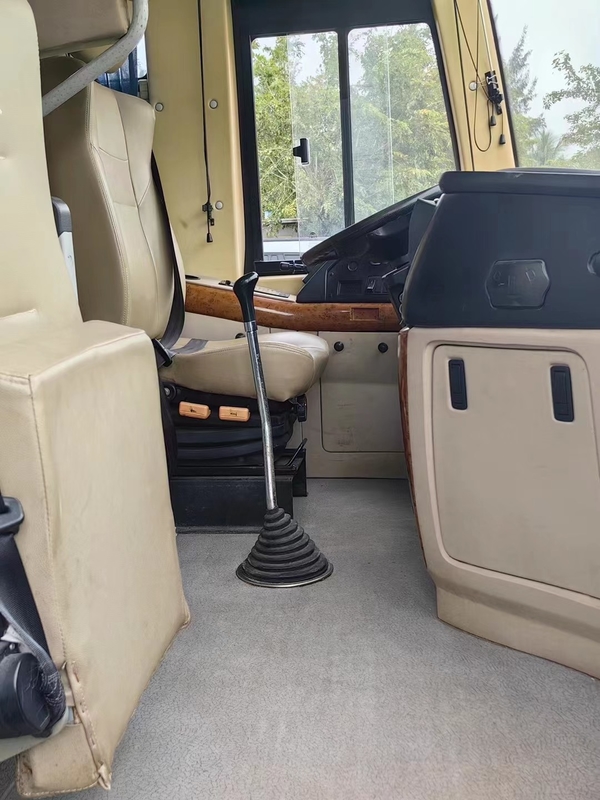 Seconda mano di lusso utilizzata del bus di Rhd Yutong Bus Zk6122 70 Seater della vettura da vendere